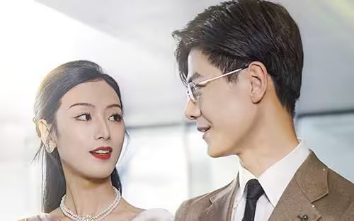 闪婚后，被豪门老公霸道宠}
