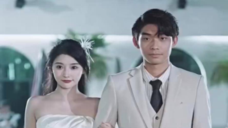 闪婚后她被顾总宠上天}