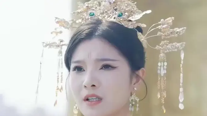 离婚后公布身份，老婆后悔了}
