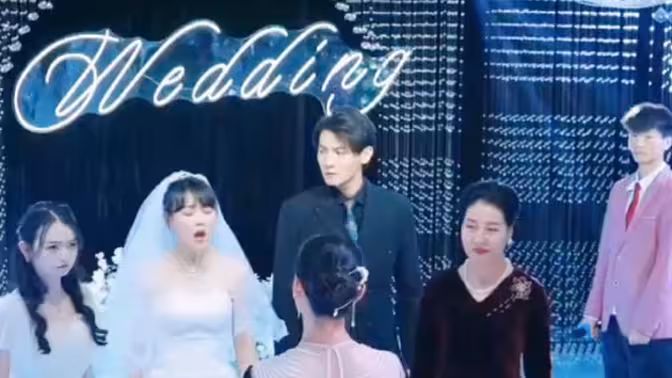离婚当天，前夫跪求我复合}
