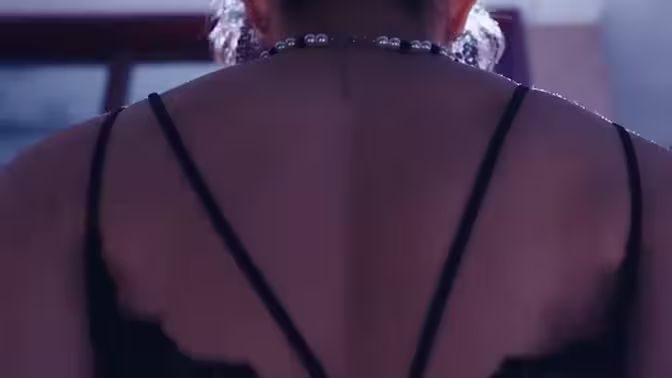 完蛋，我被七个女神逼婚了}