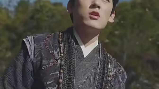下山后，绝世美女非要拜我为师}