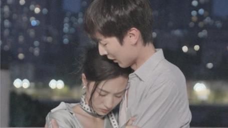 弃婚后，高冷女总裁攀我高枝}