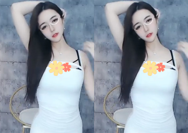 网易CC-小燃燃}