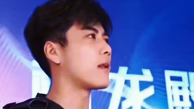 新：至尊神龙}