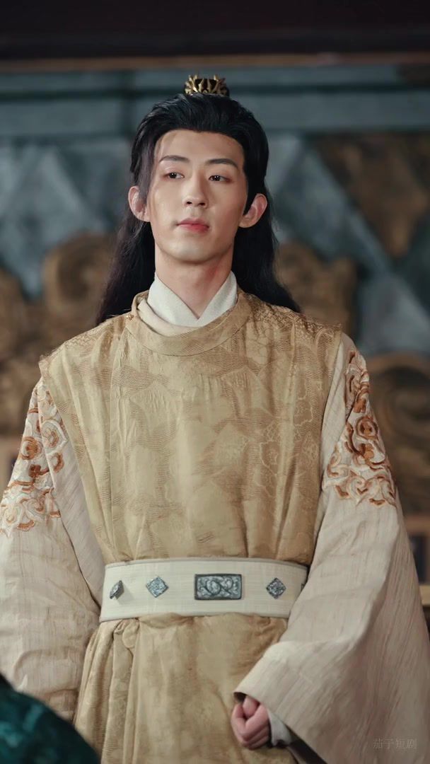 逍遥皇太子（重生之我爹是皇帝）}